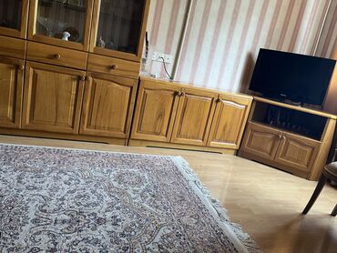 Мебель: Yevrey el isi goyus taxta tecili satilir remontla kosle bagli