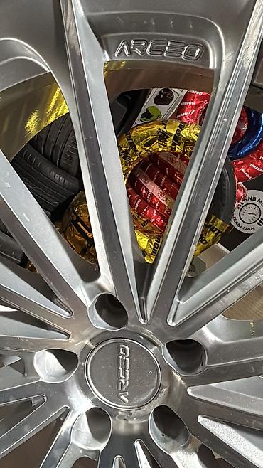17 lik disk teker: Qabağlar2553521
Arxalar2853021
Heç bir problemi yoxdu 5 ay sürülüb — 2