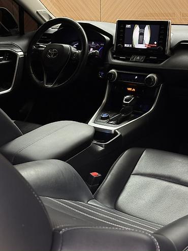бампер на крузак: Toyota RAV4: 2020 г., 2.5 л, Вариатор, Гибрид, Кроссовер — 6
