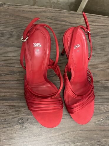 Basanoşka və səndəllər: Zara, Ölçü: 37, rəng - Qırmızı, Yeni — 4
