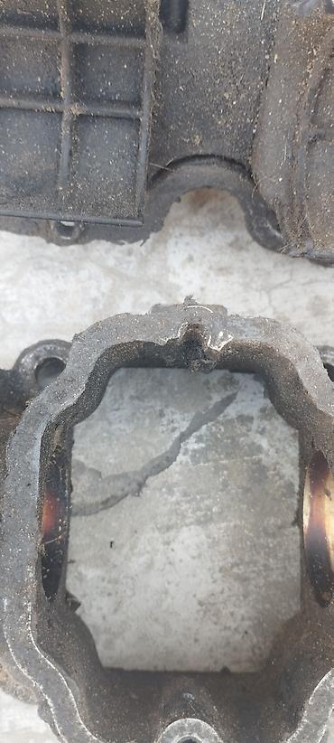 Моторы и детали моторов: Opel astra G 2003 cü il üstdən çıxma.Alt klapan qapağında 1 dənə bolt — 3