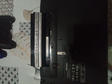 notbuk acer: MSI noutbuk - Brend: MSI - Korpus: qara rəng, alt paneldə hava çıxış