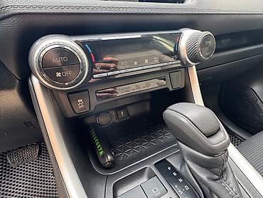 Toyota: Toyota RAV4: 2020 г., 2.5 л, Вариатор, Гибрид, Кроссовер — 26