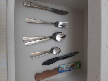 Uzunmüddətli kirayə mənzillər: 28 May metrosundan 700-800şərq bazarından 100 metr məsafədə 177 — 26