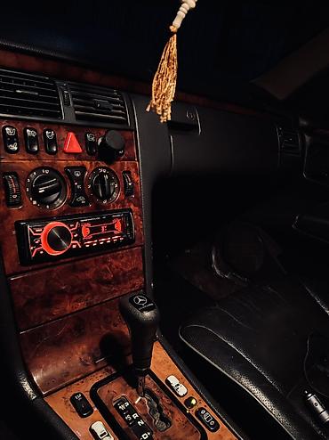 Mercedes-Benz: Mercedes-Benz E-Class: 1999 г., 2.6 л, Автомат, Бензин, Седан — 20