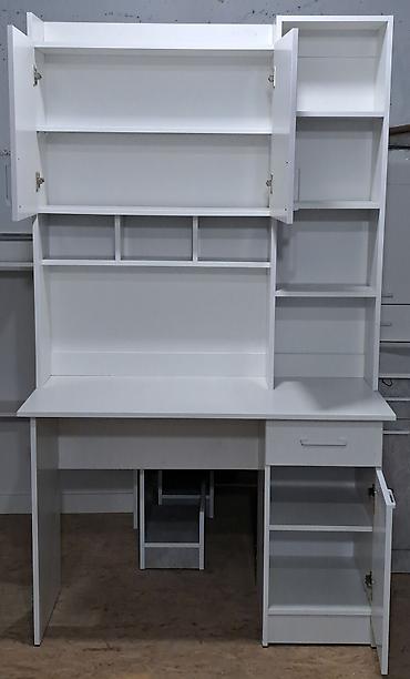 Компьютерные столы: Компьютерный стол, Новый, С полками — 6