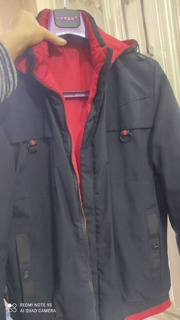 Рубашки: Gucci kişi kirtkadi.orijinaldir.ikiuzludur.hem qırmızı.hem qara.m