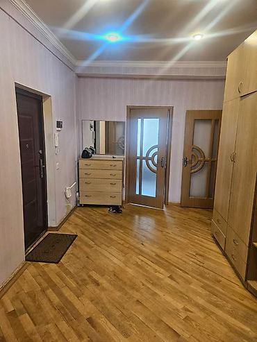 kiraye ev ecemide: İcarəyə verilir 3 otaqlı yeni tikili 140 m², 8 Noyabr m. 1 200 AZN/ay — 8