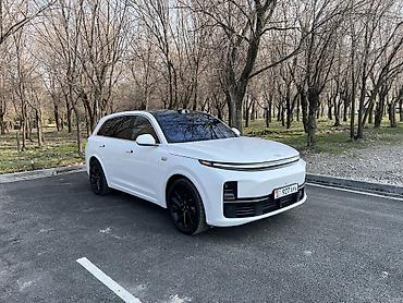 Lixiang: Lixiang L7: 2023 г., 1.5 л, Гибрид, Кроссовер — 2