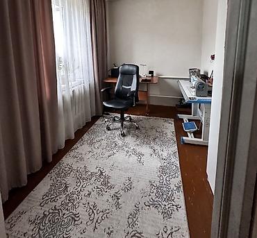 Продажа коттеджей и домов: Продается жилой дом с большим огражденным участком 8 соток, фактически at lalafo.kg — 13 Продажа коттеджей и домов: Продается жилой дом с большим огражденным участком 8 соток, фактически — 13