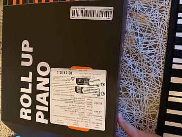 88: Roll up piano. 88 klavişlidir və tam işlək vəziyyətdədir — 2