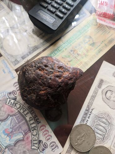 Bu daşa Mütəxəssis lazımdır mən biləni bu meteorit parçasıdır ÜNVAN