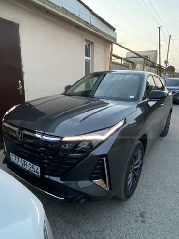Qadınlar üçün rayonlar arası taksi xidməti xanım sürücü ilə