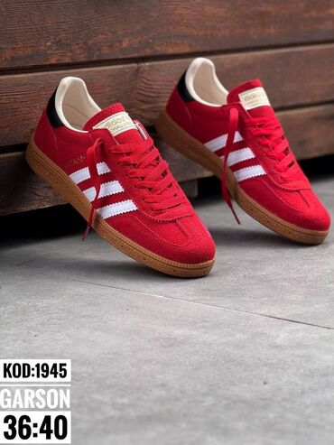 Patike: Adidas spezial patike

Novo
Brojevi 36 do 44

fb Moja Kupovina 1 — 3