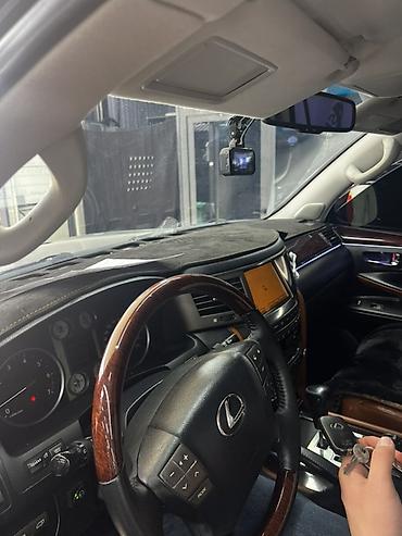 Lexus: Lexus LX: 2011 г., 5.7 л, Автомат, Бензин, Внедорожник — 4