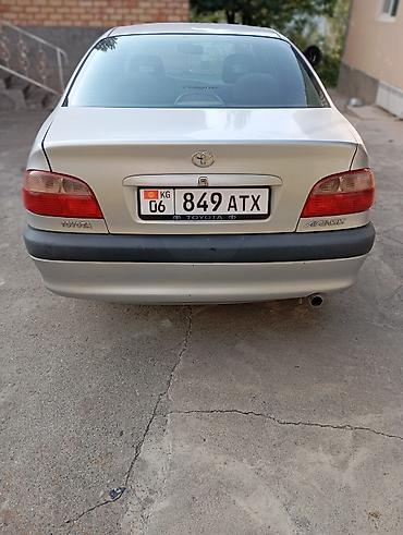 Toyota: Toyota Avensis: 2001 г., 1.6 л, Механика, Бензин, Седан — 3