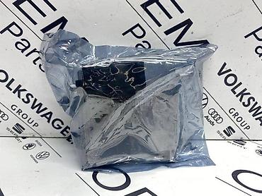 dvi kabel: PREDNJA KAMERA ZA VOLKSWAGEN TIGUAN, TOURAN, GOLF 7 . - 5Q0 980 653 — 2