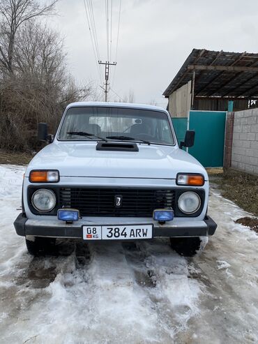 ВАЗ (ЛАДА): ВАЗ (ЛАДА) 4x4 Niva: 2001 г., 1.7 л, Механика, Бензин, Жол тандабас