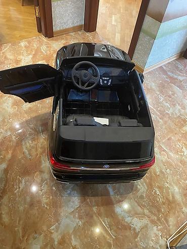 Uşaq üçün elektrik maşınları: Dilek BMW X5.Masin satilir 350 azn Evde sürülüb. Problemsizdir.50 kq — 4
