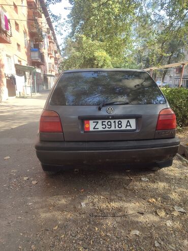 обшивка сиденья: Volkswagen Golf: 1994 г., 1.6 л, Механика, Бензин, Хэтчбэк