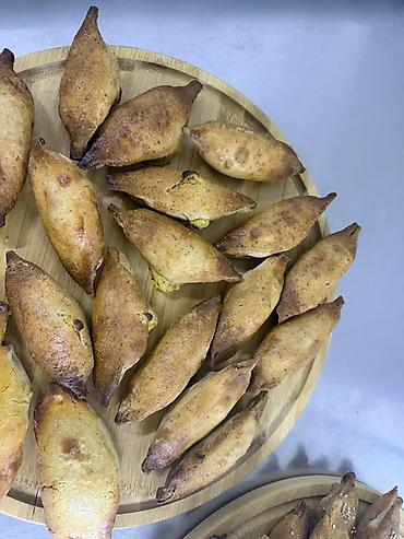 Курьерская доставка: Услуга курьерской доставки по городу через приложение. - Быстрая — 9