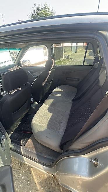 Daewoo: Daewoo Nexia: 2004 г., 1.5 л, Кол менен иштөөчү, Бензин, Седан — 2