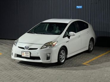 продам срочно машину: Toyota Prius: 2011 г., 1.8 л, Типтроник, Гибрид, Седан
