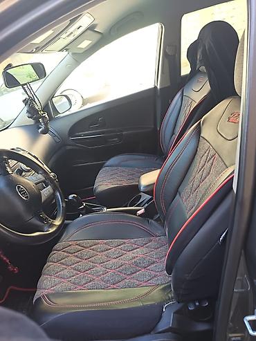 Kia: Kia Ceed: 1.4 l | 2010 il Hetçbek — 2