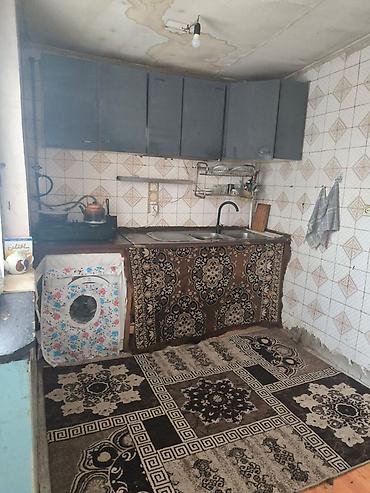 Kommersiya daşınmaz əmlakı: 8 Noyabr M 200 m məsafəda Nəsimi R KİRAYƏ: Üstüörtülü həyət/sahə və — 9