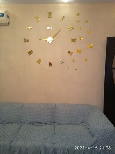 Ev saatları: Divar saatları, Mexaniki, Saniyə əqrəbi — 11