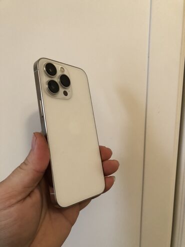 Apple iPhone: IPhone 13 Pro, 256 GB, Ağ, Simsiz şarj, Face ID — 12
