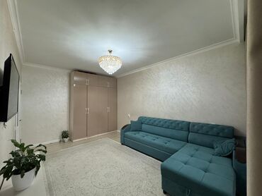 тоголок молдо фрунзе: 1 бөлмө, 35 кв. м, 105-серия, 3 кабат, Евроремонт