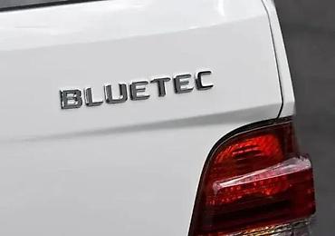 Auto delovi, gume i tjuning: Mercedes znak natpis Bluetec - samolepljiv. Samolepljiv znak odlicnog — 2
