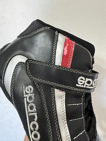tekerli krasofka: Sparco yarış/motorsport ayaqqabısı Şəkildə göründüyü kimi biraz qopma — 2