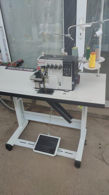 Аксессуары для шитья: Промышленные прямострочные швейные машины с полным столом и педалью — 7