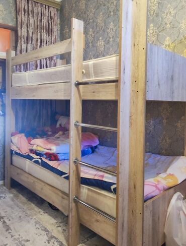 Детские двухъярусные кровати: Для девочки и мальчика