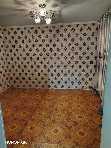 агенство кыргыз недвижимость: Сдается уютный дом из 2 комнат . Туалет на улицевода тоже . Ала-тоо — 4