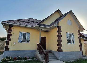 4 bedroom: Уй сатылат. Ала-Тоо 3 Кызыл кирпичтен салынган.Гагарина кочосунун — 2