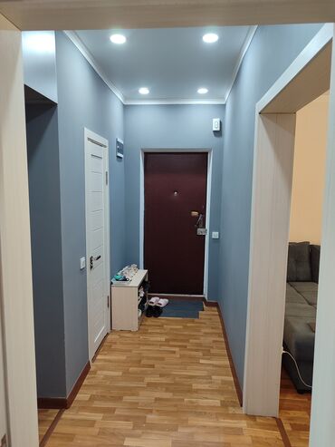 снять квартиру в частном секторе: 3 комнаты, 70 м², Индивидуалка, 3 этаж, Косметический ремонт