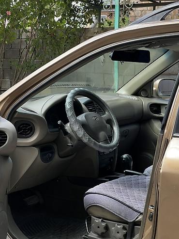 range over: Hyundai Santa Fe: 2003 г., 2.7 л, Типтроник, Бензин, Кроссовер — 4