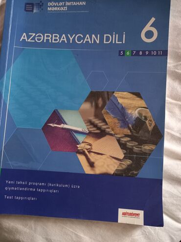 Tədris ədəbiyyatı: Dərsliklər biri 3 man.satılır hamısı birlikdə 15 man — 2