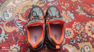 кожанный кошелек: Новый. размер не подошло 1000