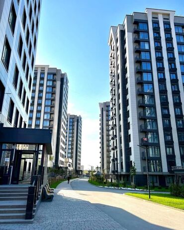 Продажа квартир: Продаю Магазин В жилом доме, 162 м², ПСО (под самоотделку), Отдельный вход, 1 этаж