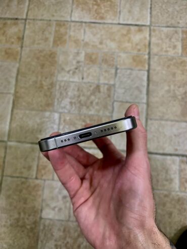 Apple iPhone: IPhone 15 Pro, 128 GB, Desert Titanium, Face ID — 8