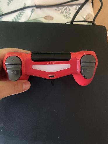 ps4 usb kabel original: Orjinal Sony DualShock 4 (PS4) simsiz oyun pultu – qırmızı rəng — 2