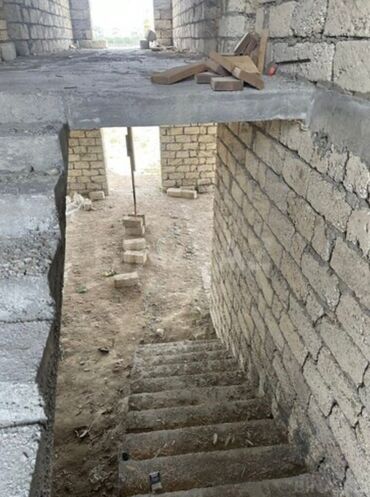 Həyət evləri və villaların satışı: Şüvəlan qəs. 6 otaqlı, 221 kv. m, Kredit yoxdur, Təmirsiz — 6