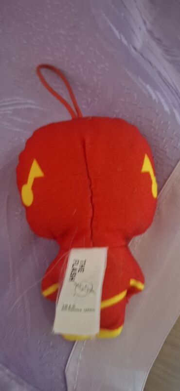 nişan üzükleri: XÜSUSIYYƏTLƏR:MCDONALD'S TOY The Flash temalı yumşaq asılqan oyuncağı