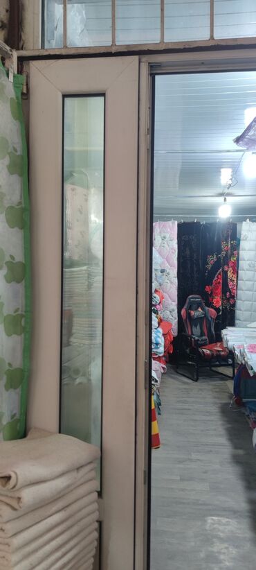магазин ижарага: СРОЧНО СРОЧНО СРОЧНО.продаем Магазин на рынке Жайыл. с документами все