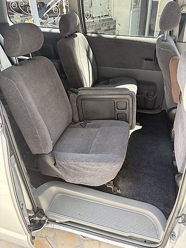 юто кун: Toyota Voxy: 2005 г., 2 л, Вариатор, Бензин, Минивэн — 10