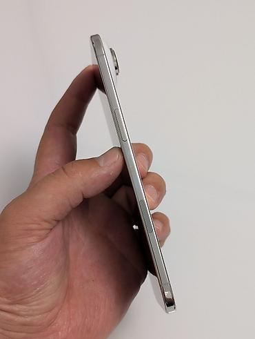 iphone 17 pro max: IPhone Air, Б/у, 256 ГБ, Белый, Чехол, 100 % — 2